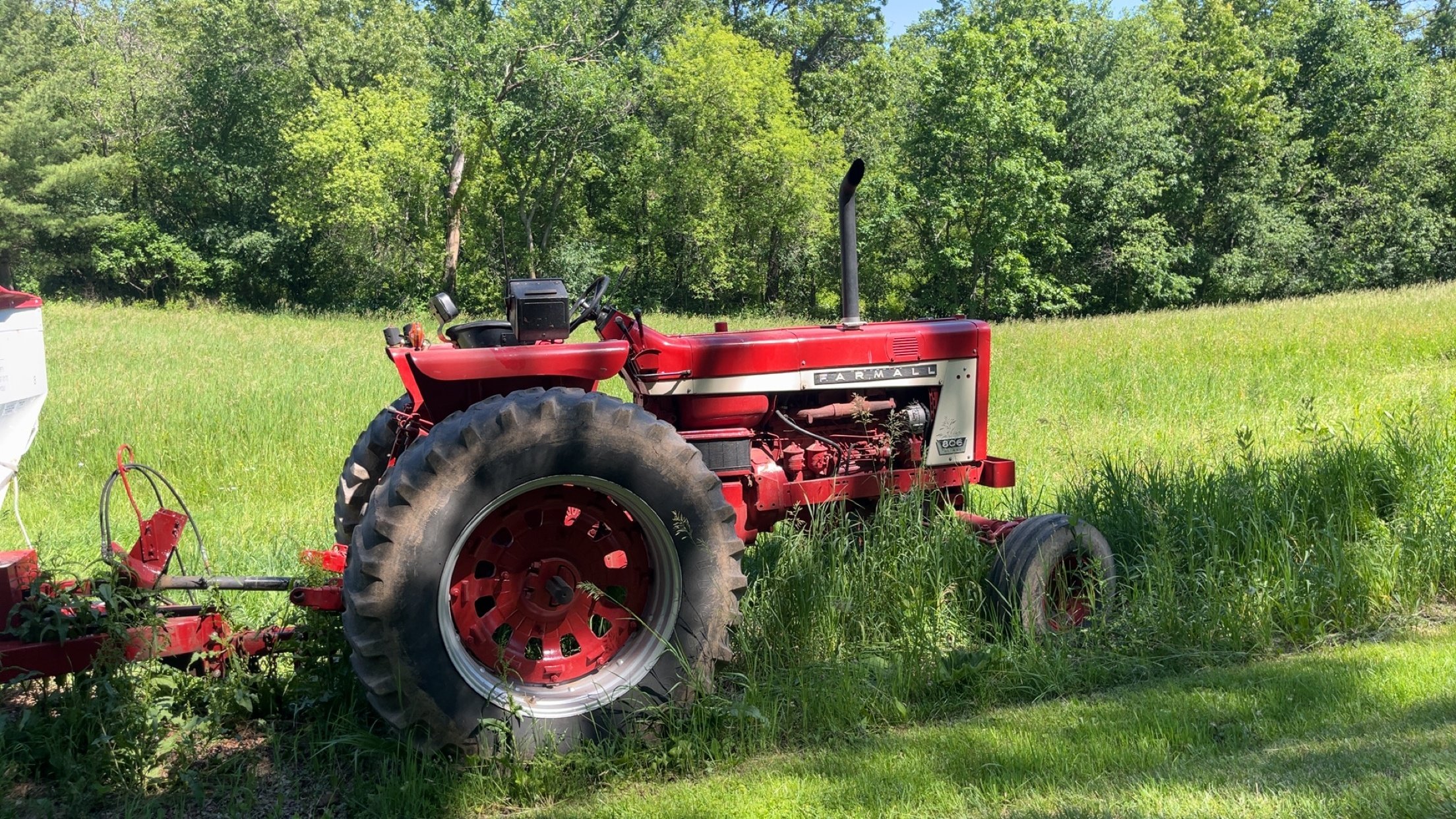 Aiden L 1976 International Harvester 806