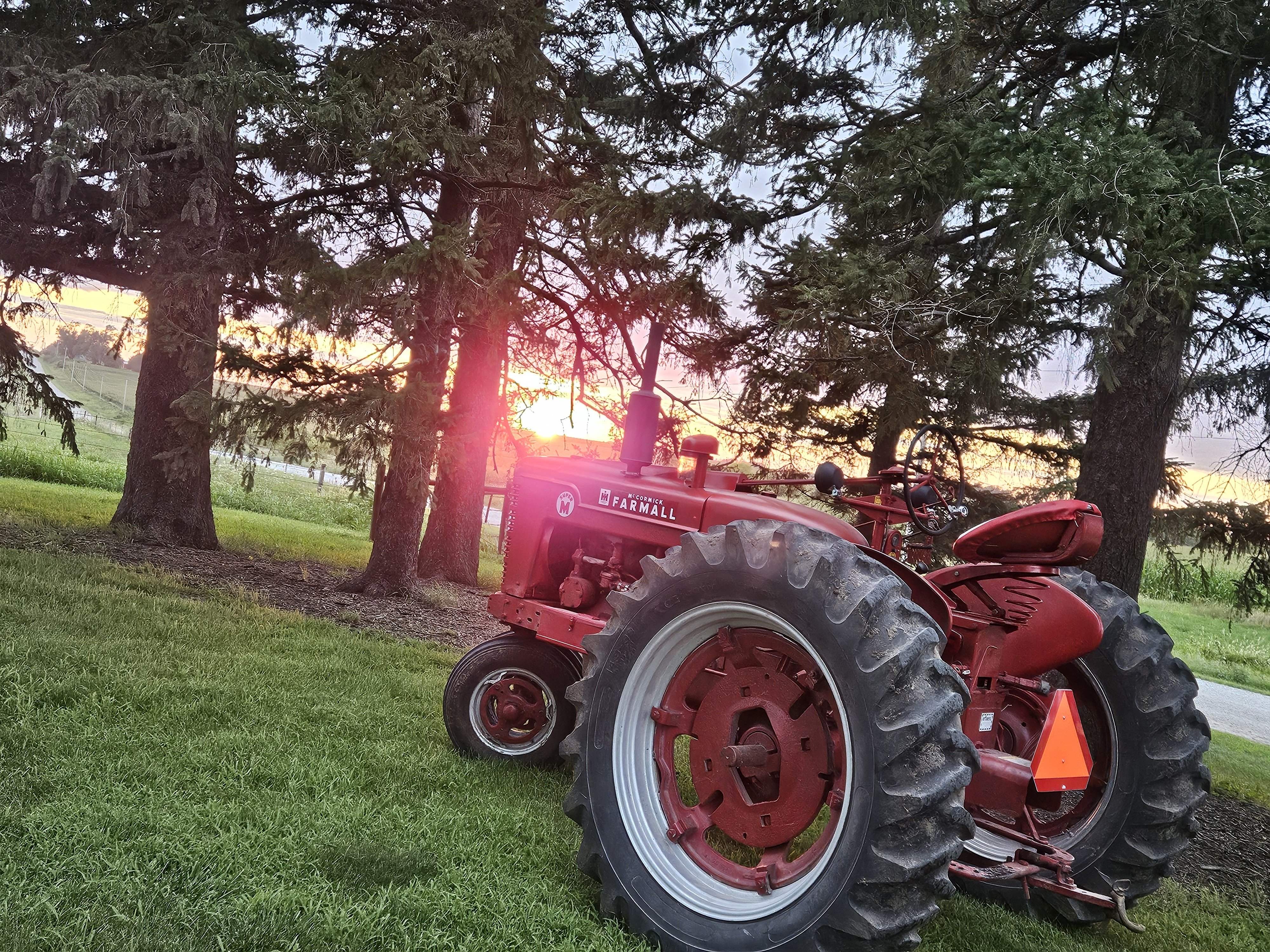 Clayton Dunblazier 1953 Farmall Super M