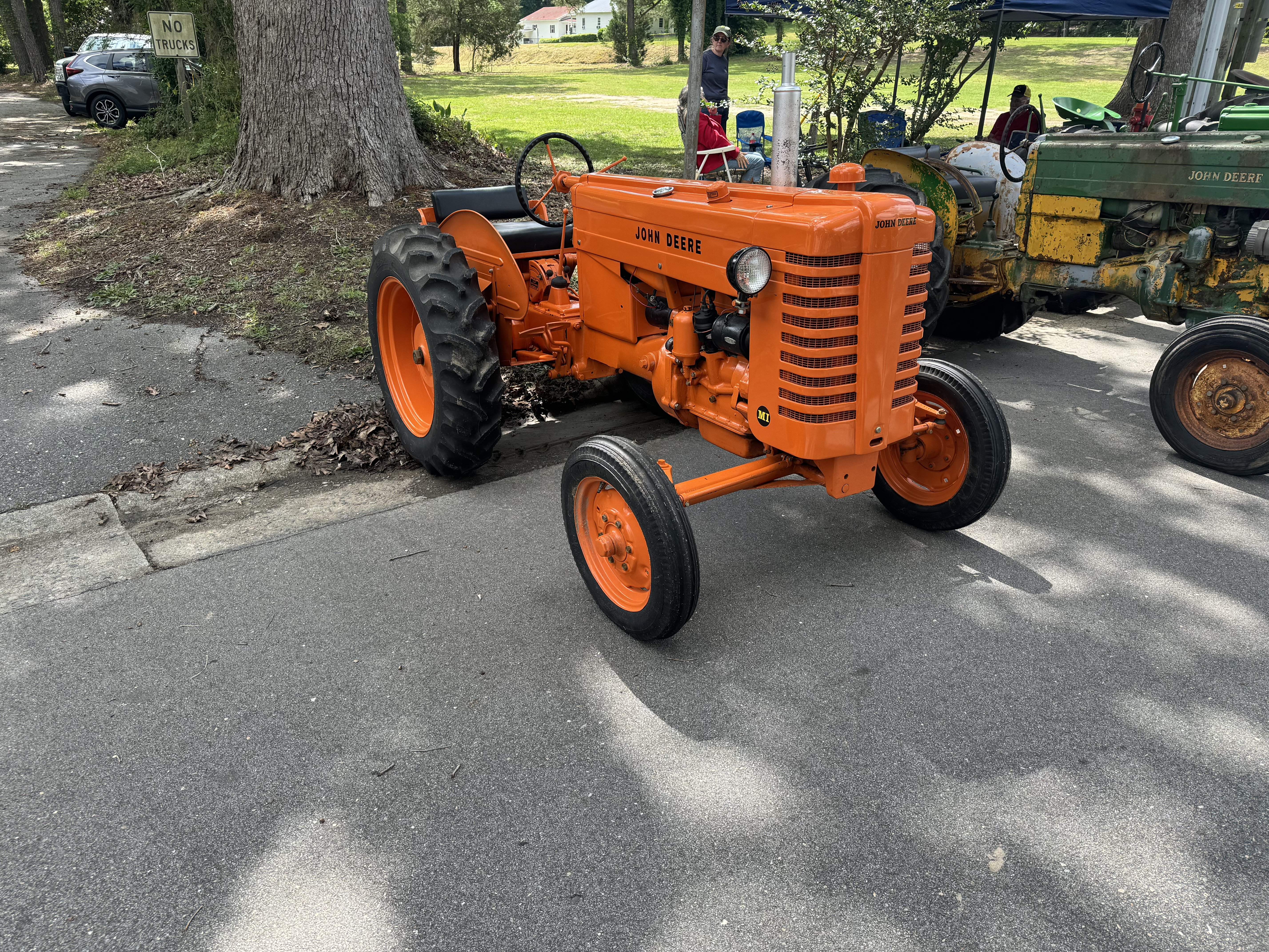 Drew G 1951 John Deere MI