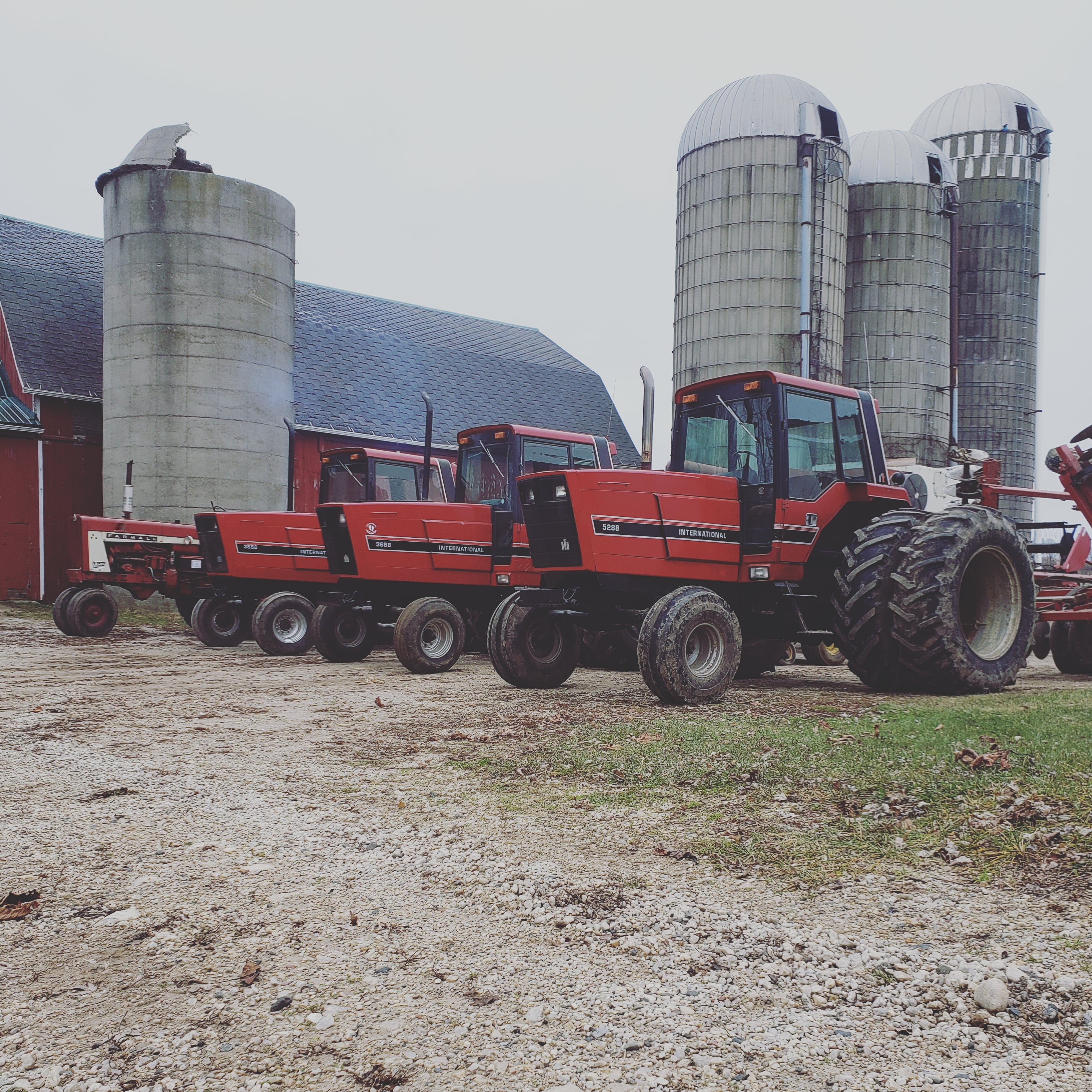 Aaron W 1983 International Harvester 3688