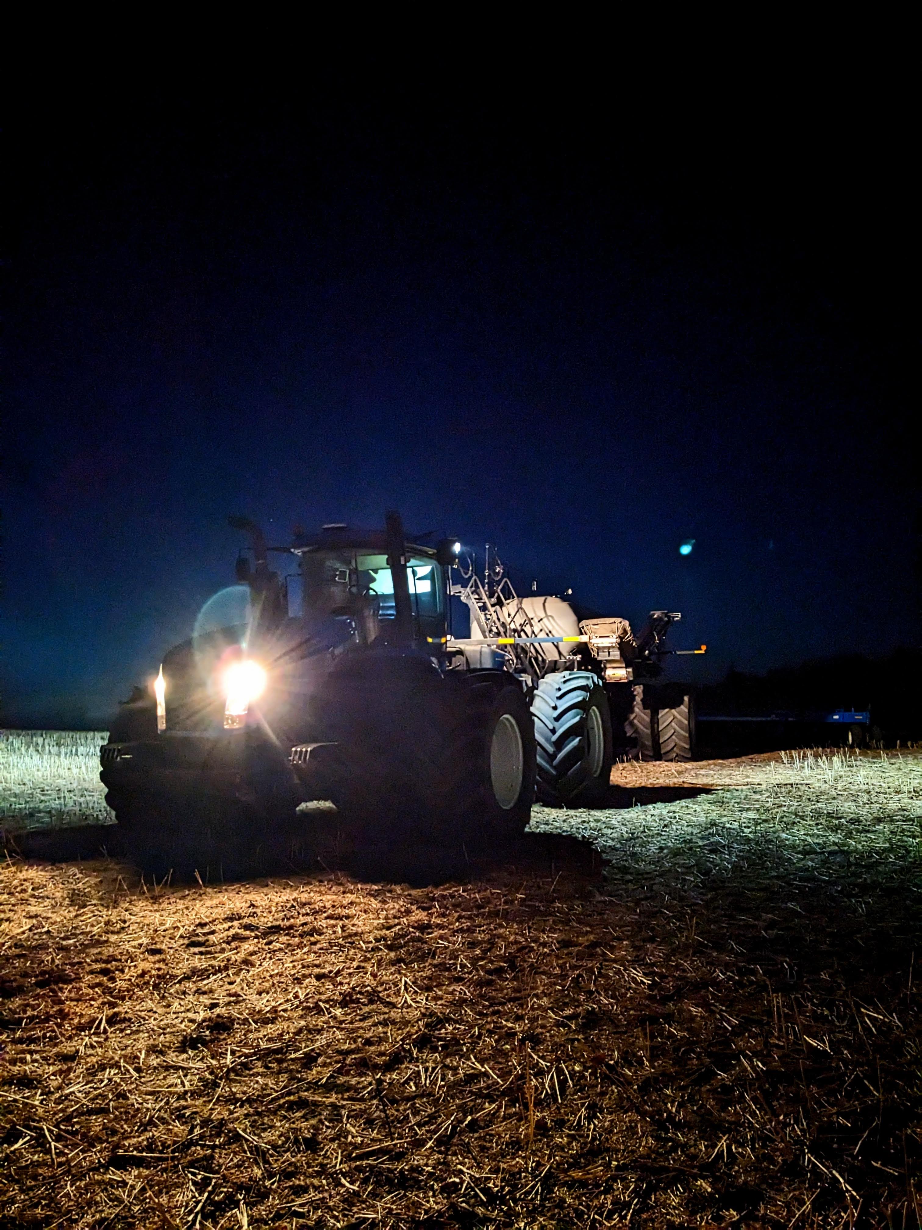 Brett Neilson 2013 New Holland T9.560