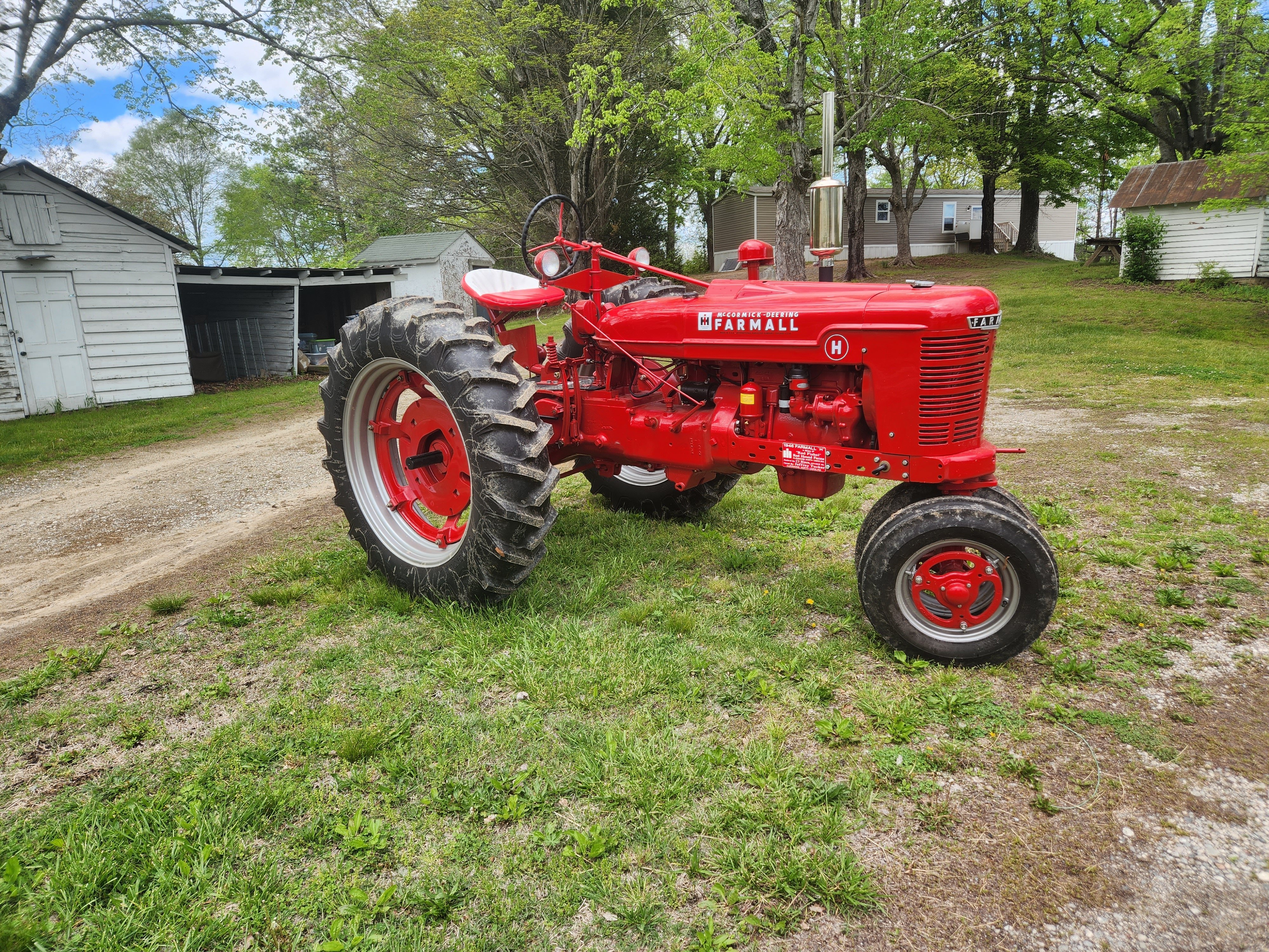 Jeffrey T 1946 Farmall H