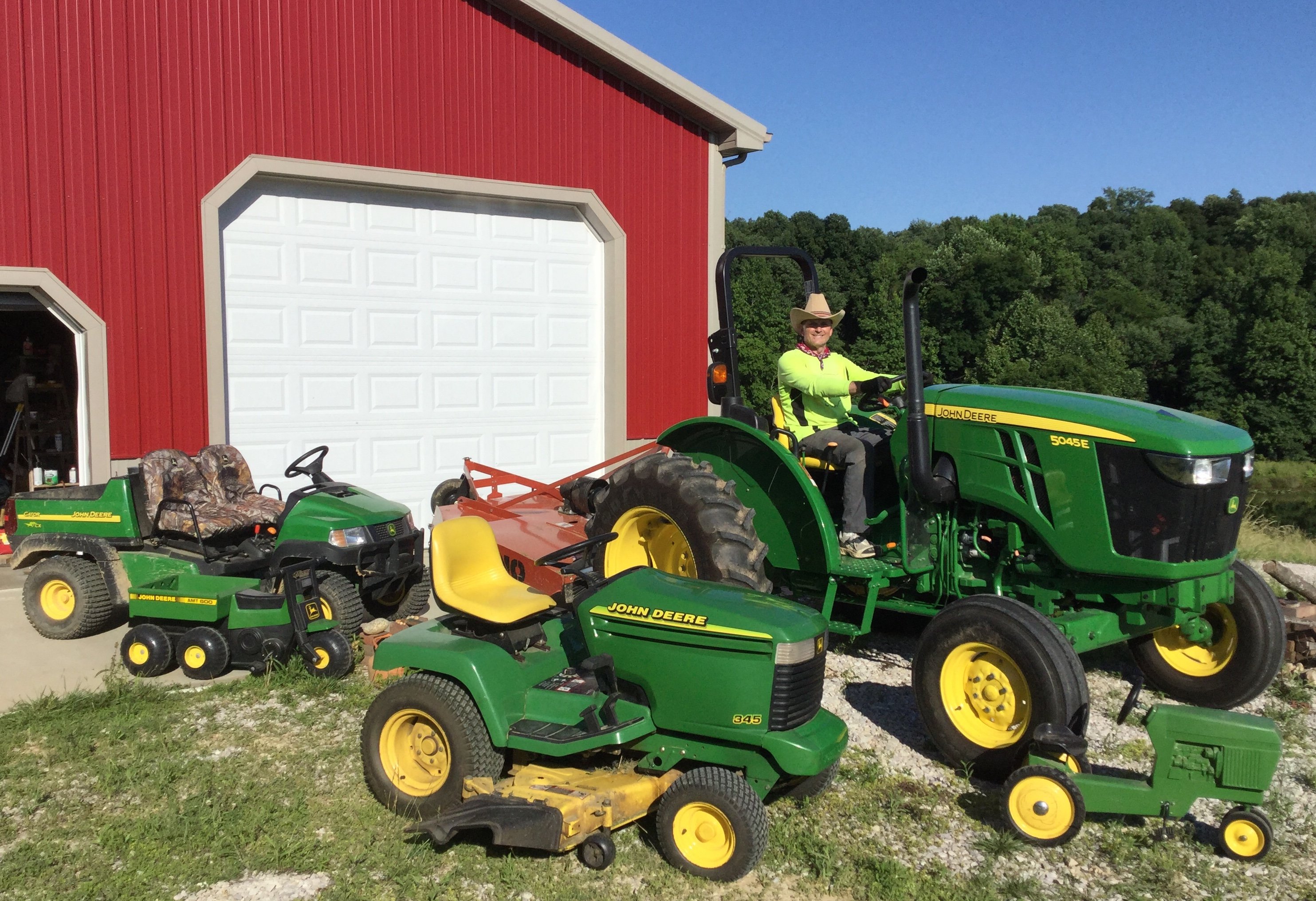 Brad M 2015 John Deere JD5045e