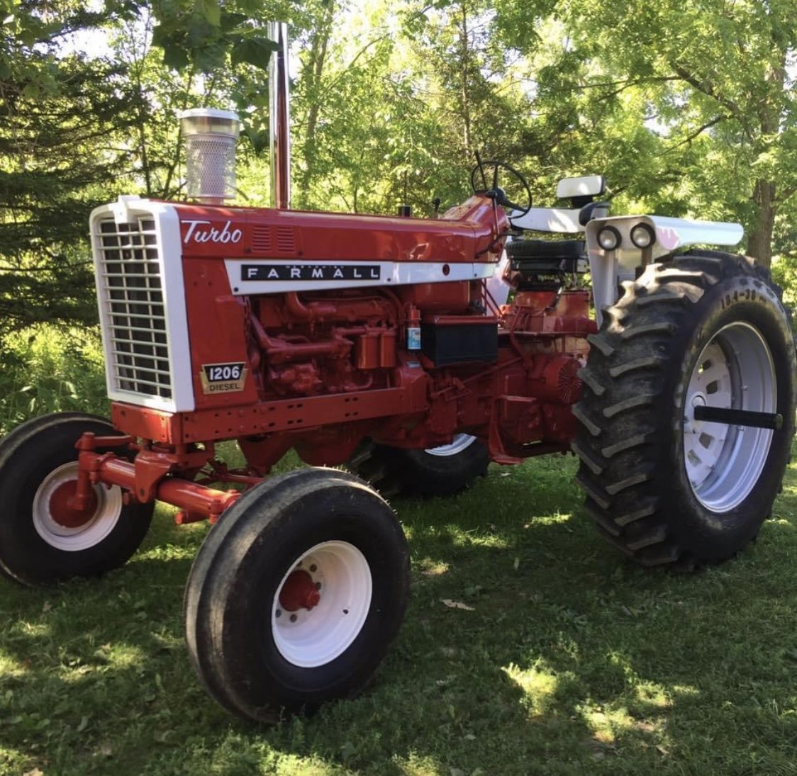 Veronica Braeckevelt 1966 International Harvester Farmall 1206