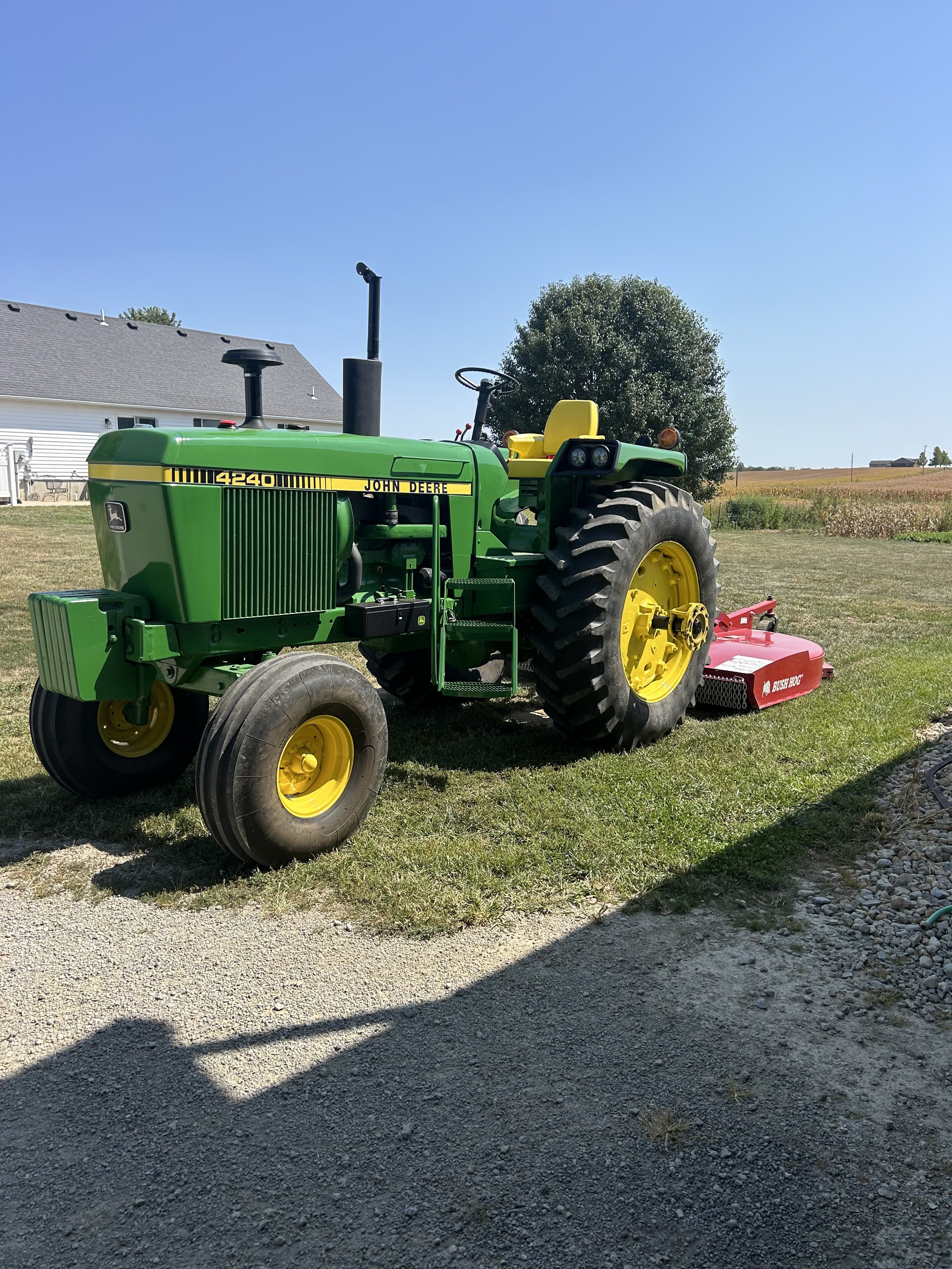 John R 1981 John Deere 4240