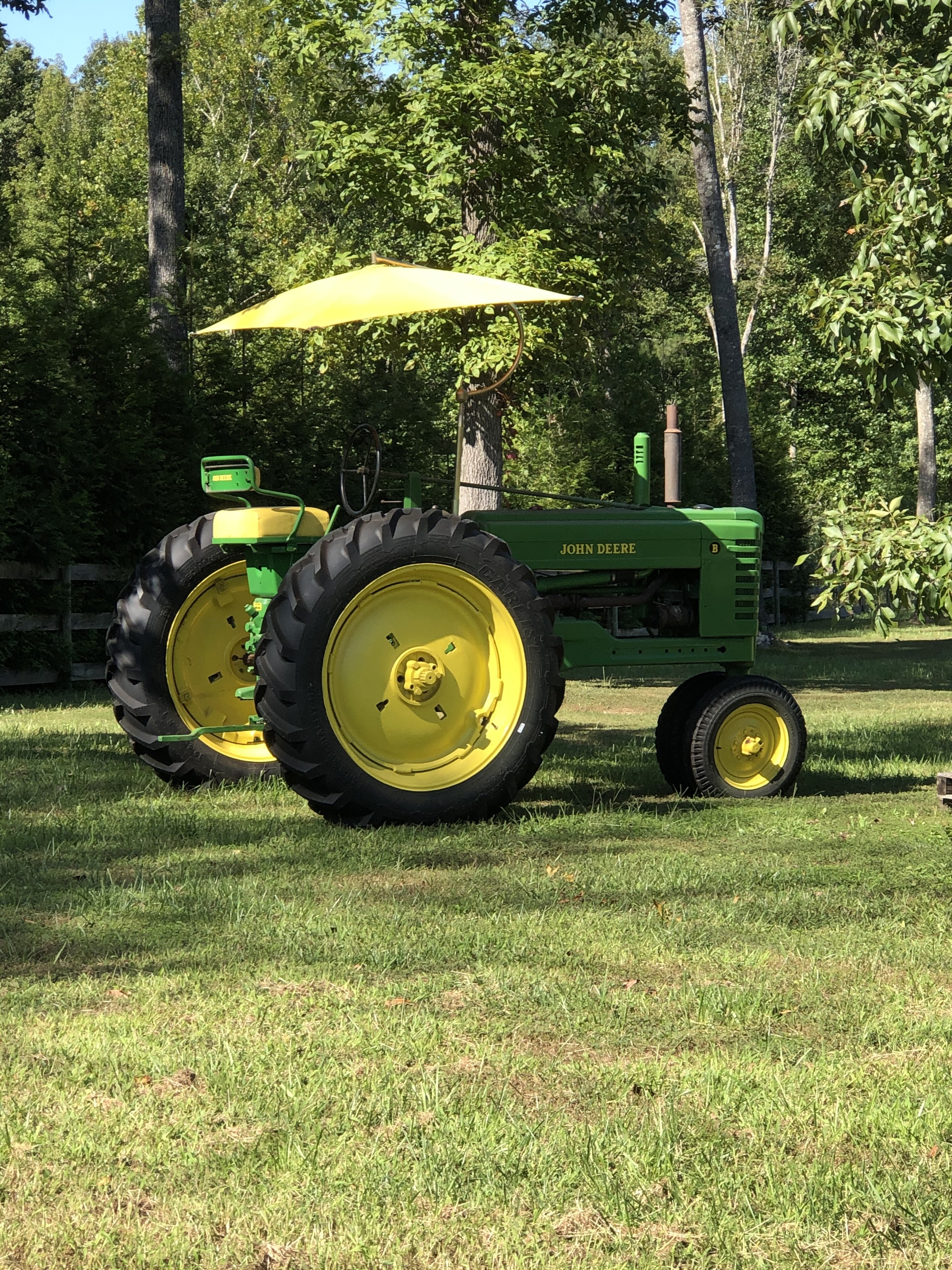 Vaughn Robert 1949 John Deere B