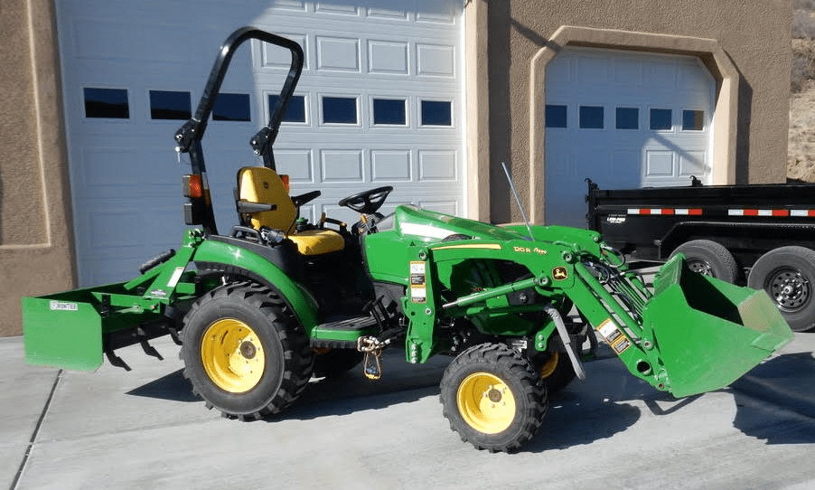 lisa wright 2020 John Deere 2025R