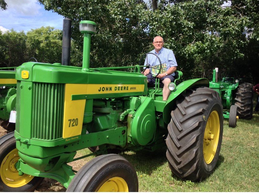 John F 1958 John Deere 720