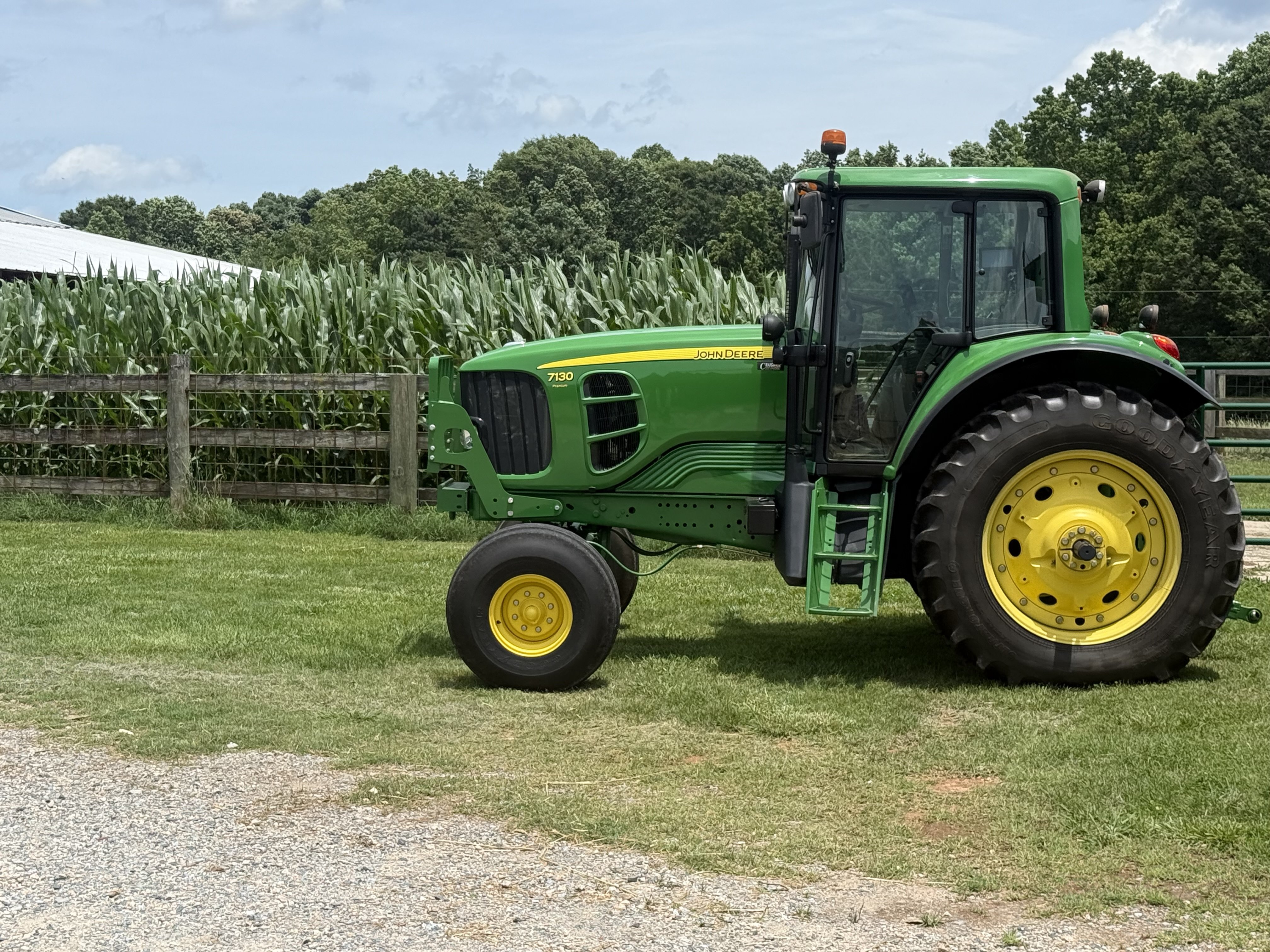 Lee C 2008 John Deere 7130 Premium