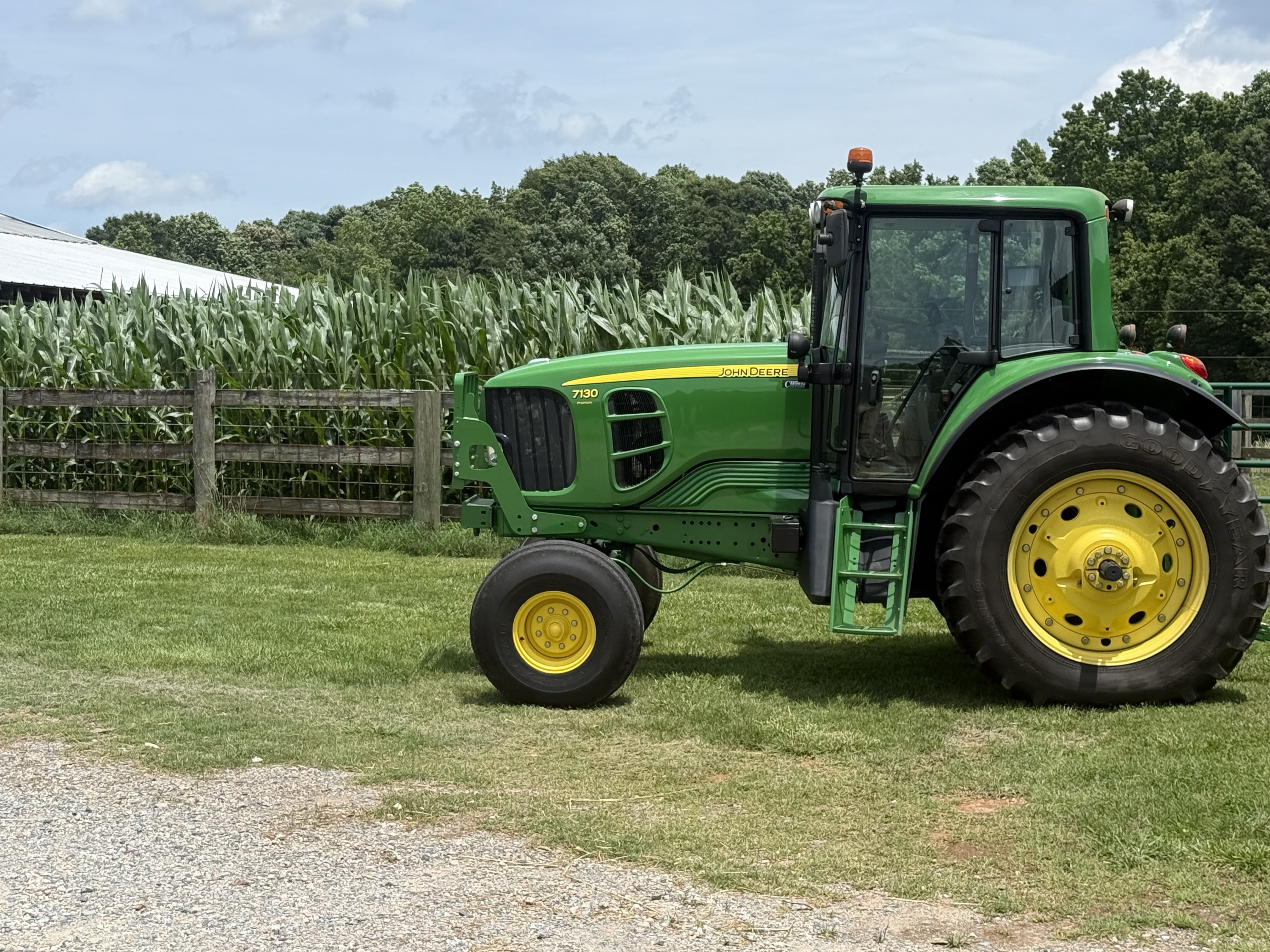Lee C 2008 John Deere 7130 Premium